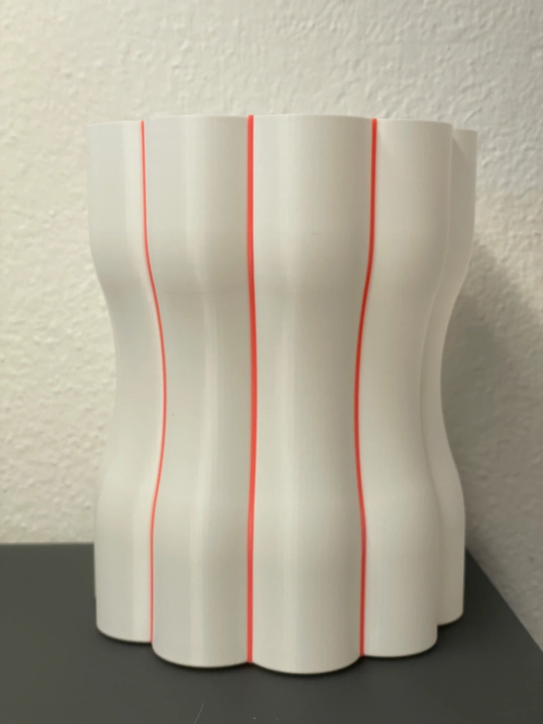 Interchangeable Filament Vase – byVORM