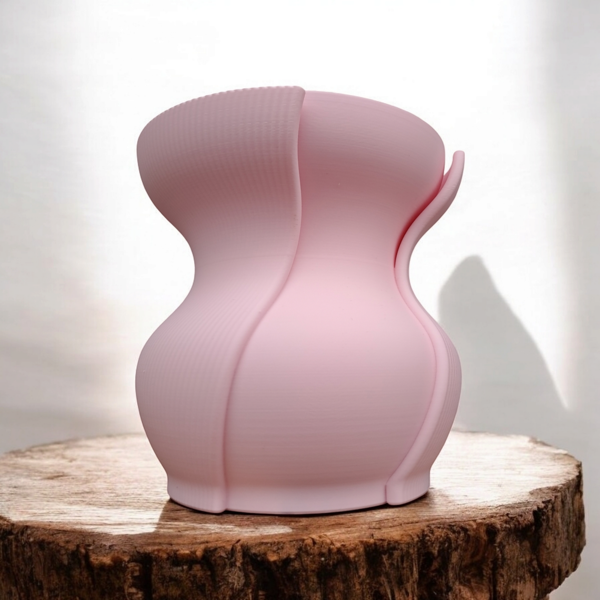 Aera Sculptural Vase – byVORM