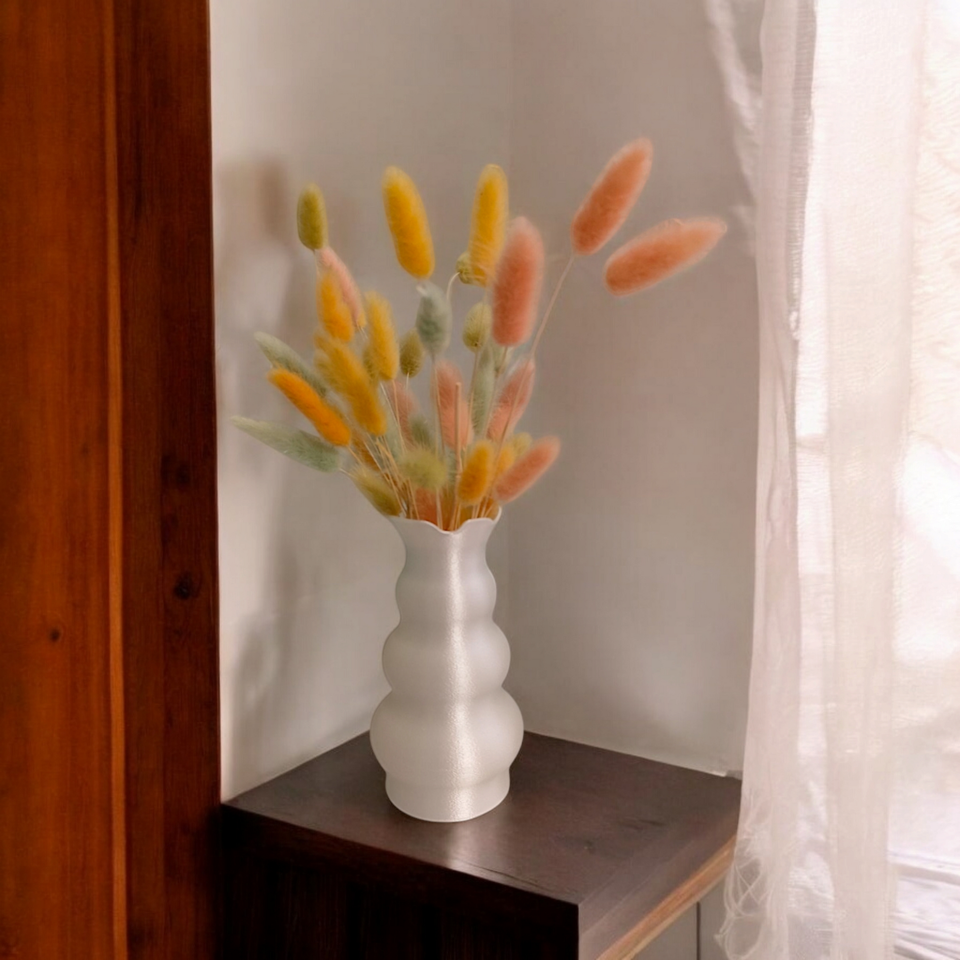 Tulip-Inspired Vase – byVORM