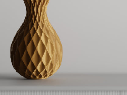 Diamond Facet Vase – byVORM