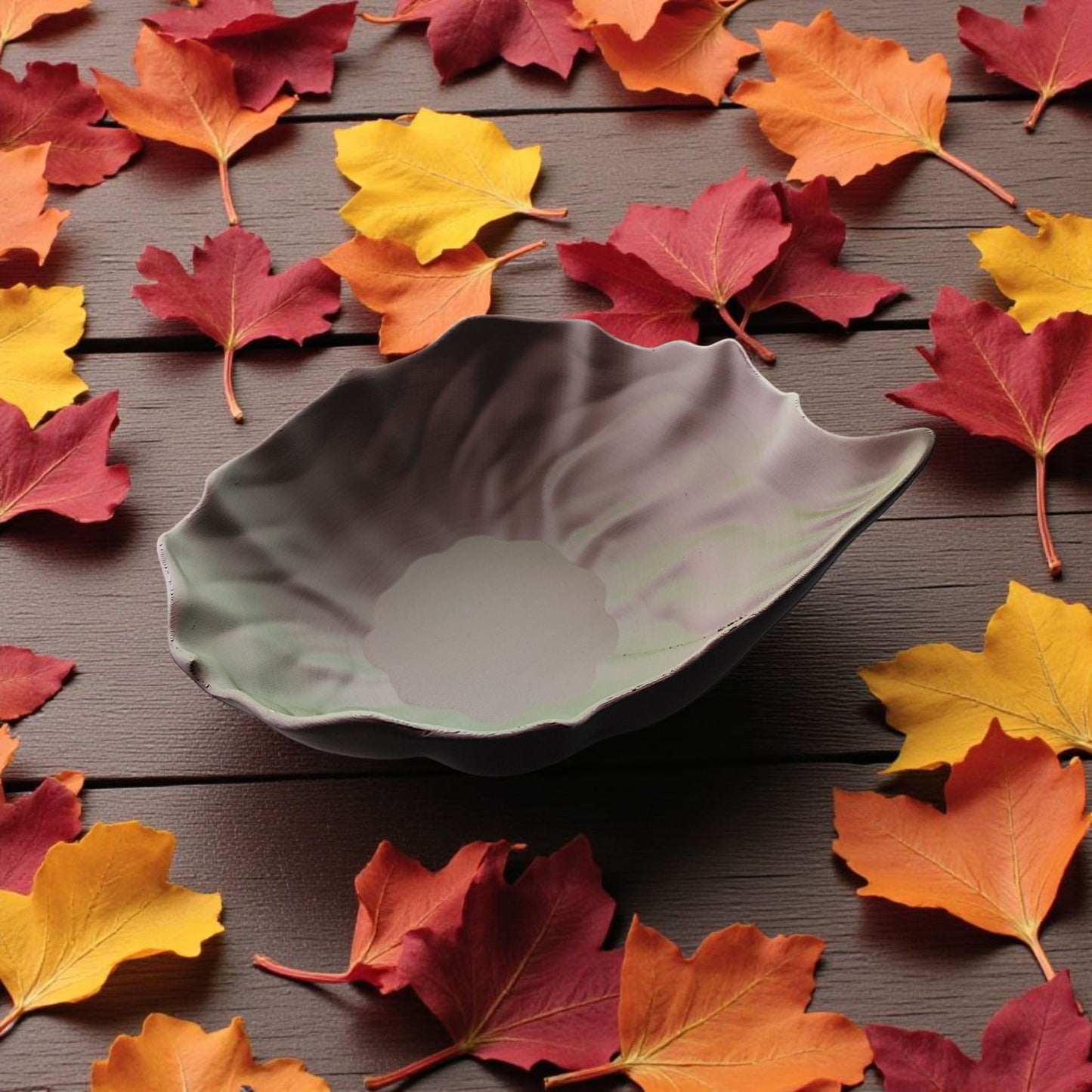Autumnal Leaf Bowl – byVORM