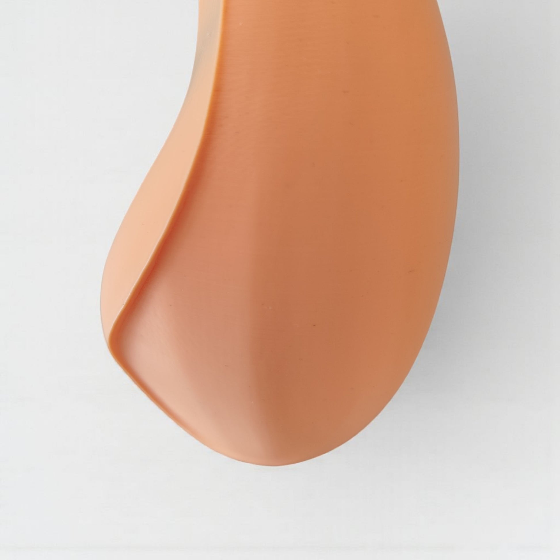 Aura Minimalist Vase – byVORM