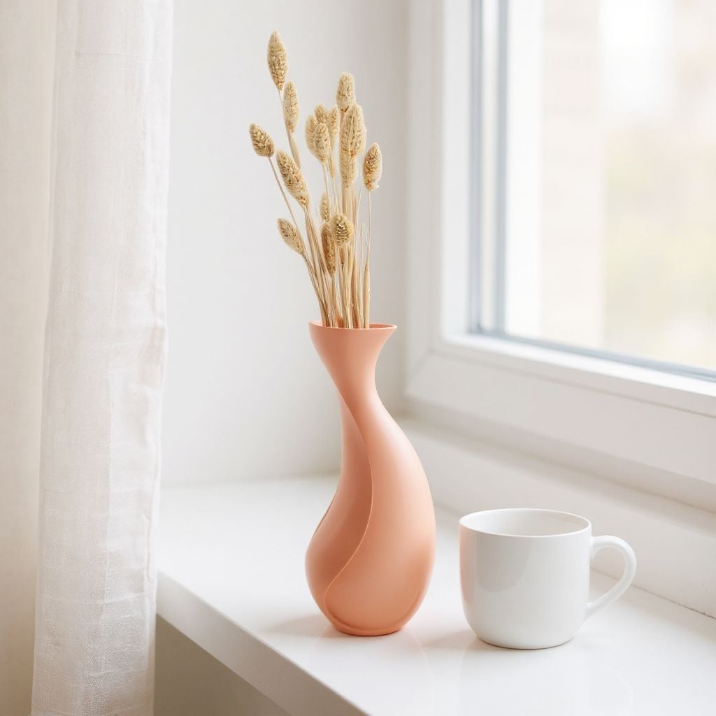 Aura Minimalist Vase – byVORM