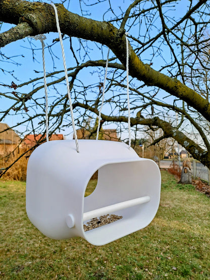 Bird Feeding Station – byVORM