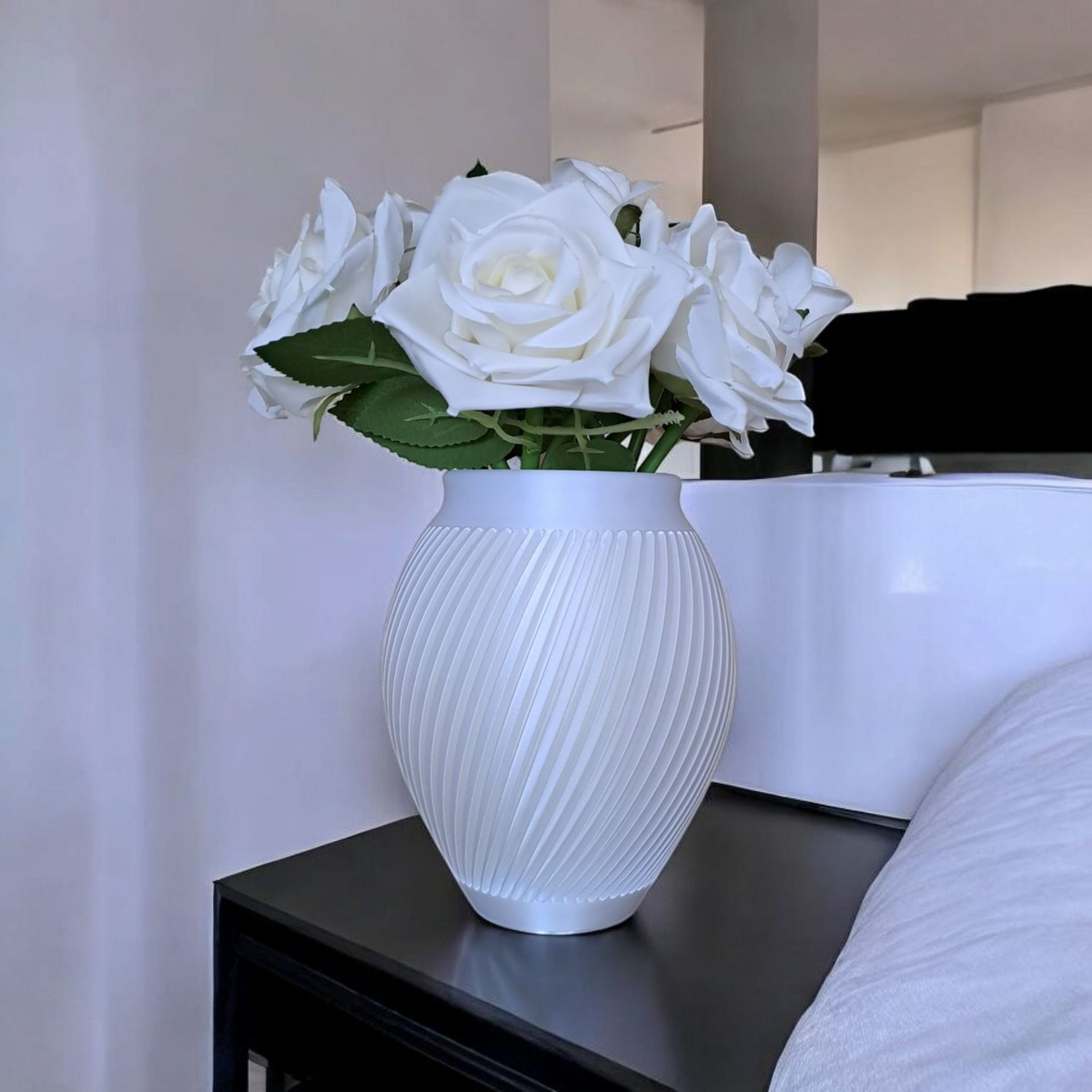Versa Slatted Vase - byVORM