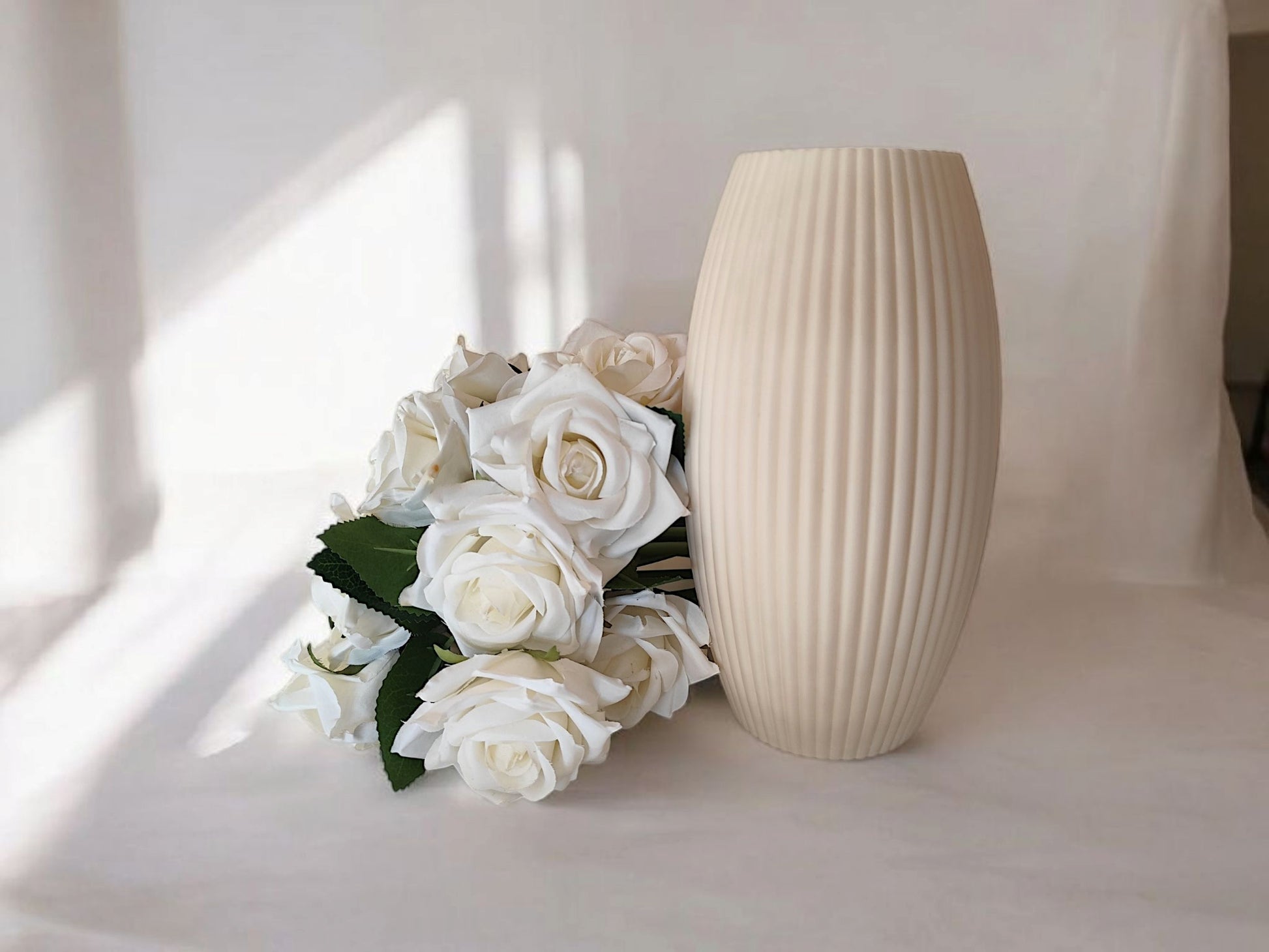 Alexia Ribbed Vase – byVORM