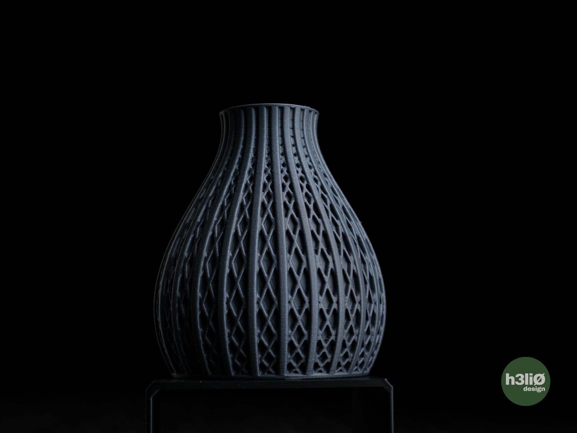Perpetuo Vase - byVORM