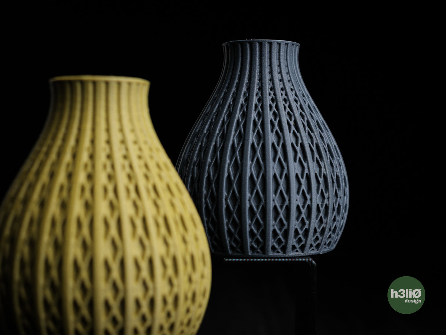 Perpetuo Vase - byVORM