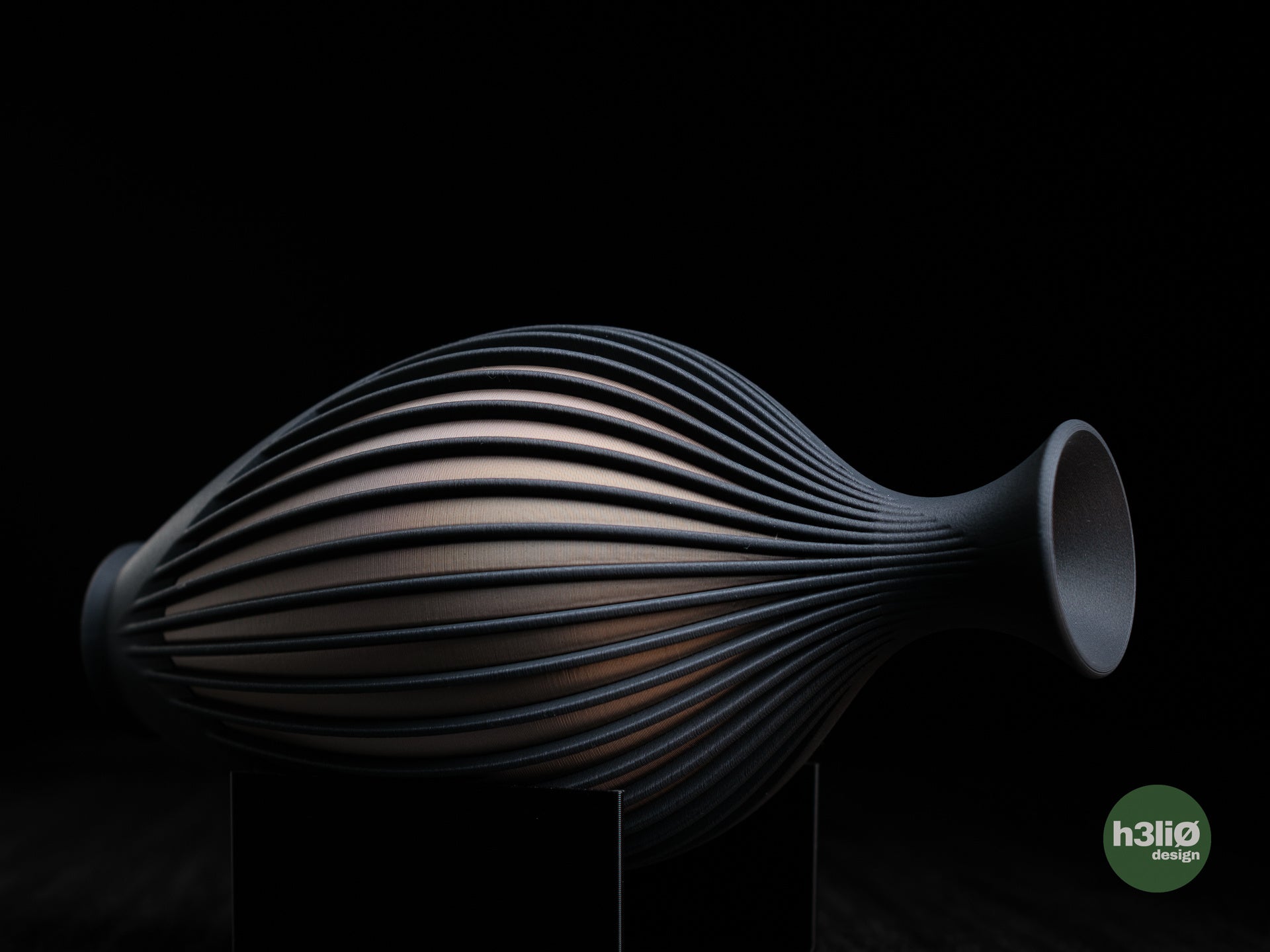Wisp Vase - byVORM